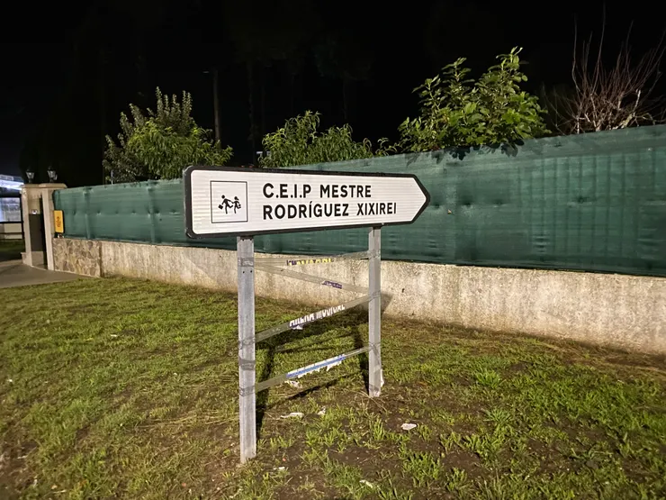 （近學校）看到彷彿勸人私奔的指標