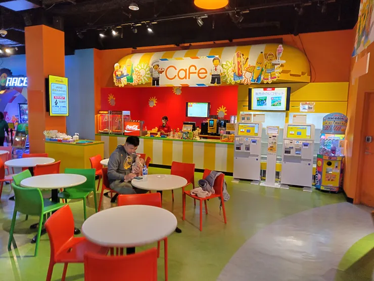 樂高樂園內的餐廳