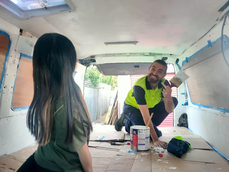 被兩瓶酒騙來的同事