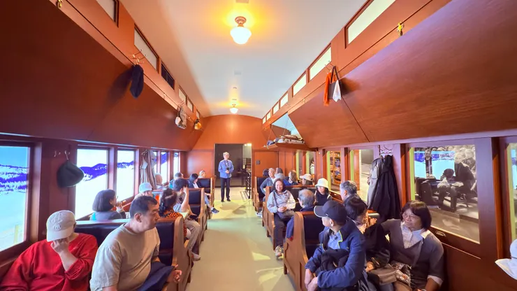 模擬當年火車，但是做得太精美了。