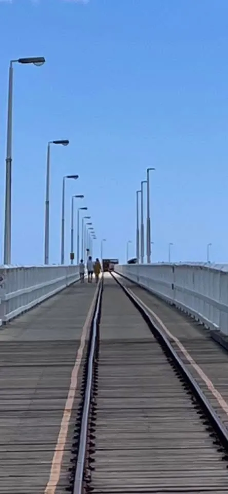 走一趟長堤,帶走的不是落寞,是更多的感動!