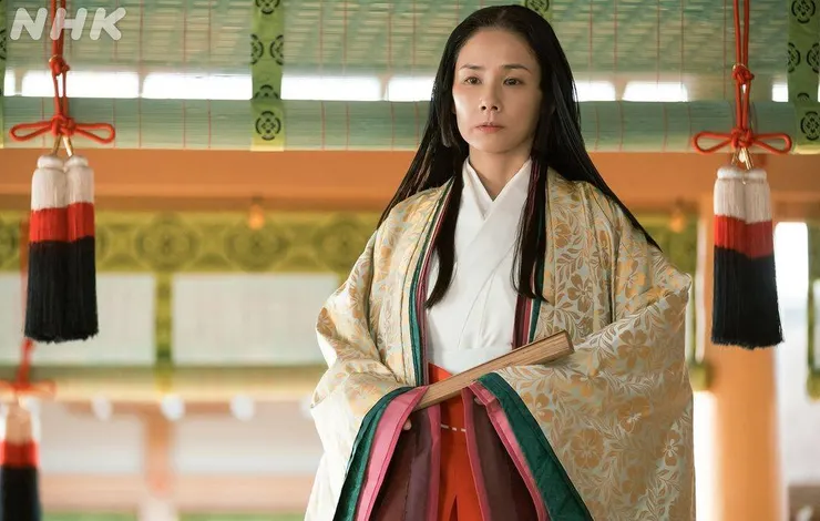 眼睜睜看著自己兒子被迫早戀的詮子