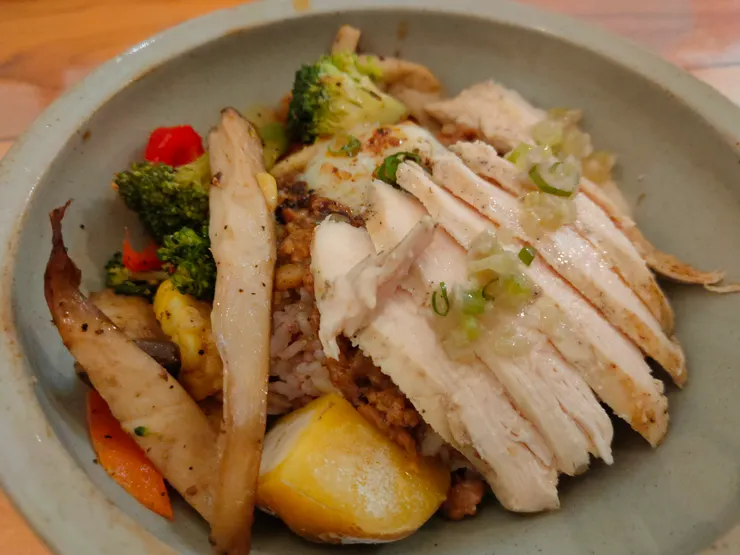 算是島上唯一的健康餐