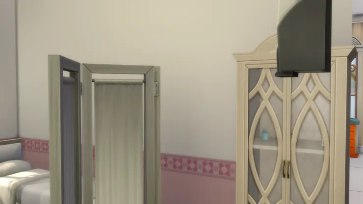 床也放在角落裏,給躺著的人寧靜的空間。