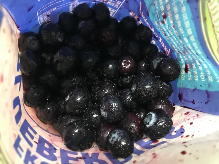 冷凍藍莓的樣子