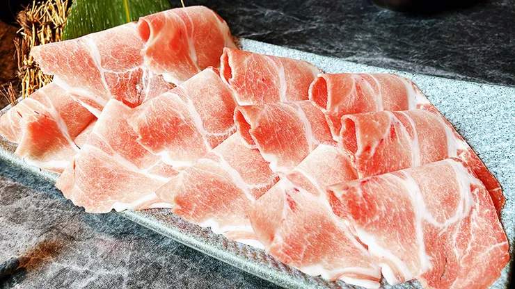 桃園青埔美食【怎麻辣頂級鴛鴦火鍋】麻辣鍋推薦