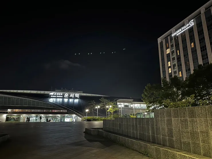 雲西站