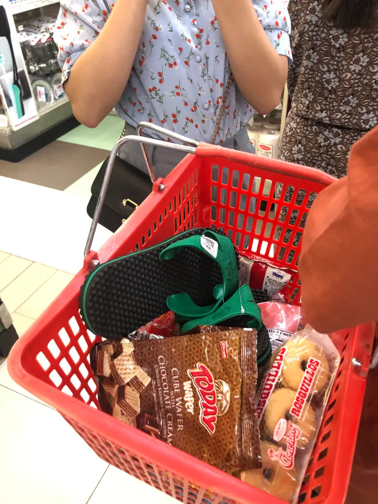 採購小點心,with Vito,coco,yuna