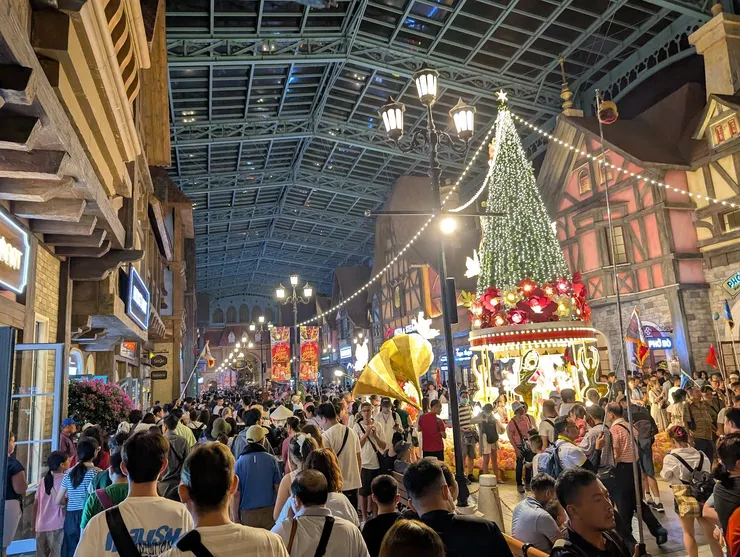 珍珠樂園散場人潮