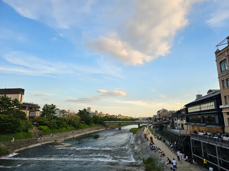 寬廣的河道、廣闊的天空，心也跟著大了起來