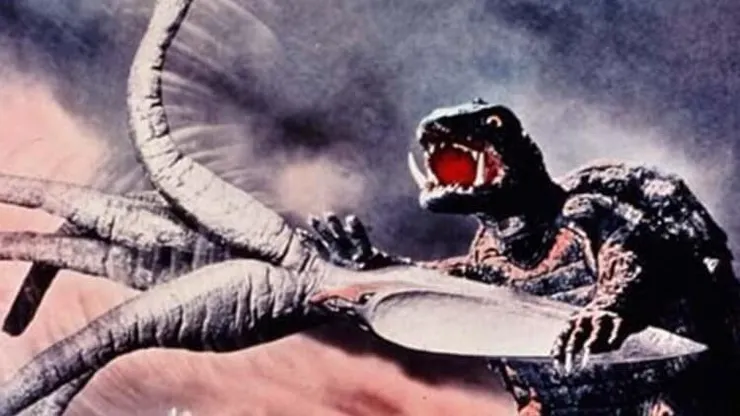 卡美拉今晚想來點宇宙魷魚絲