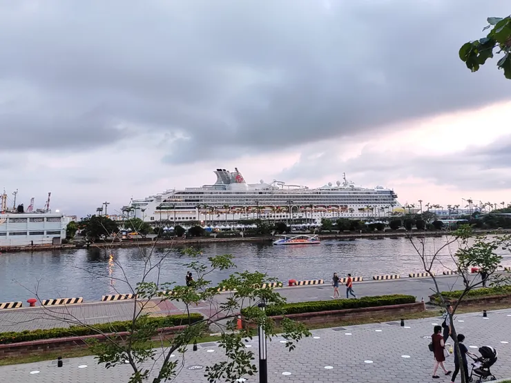 超大超豪華的郵輪