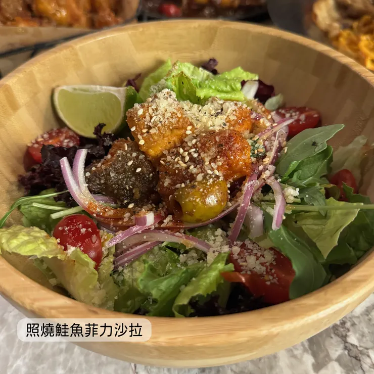 照燒鮭魚菲力沙拉