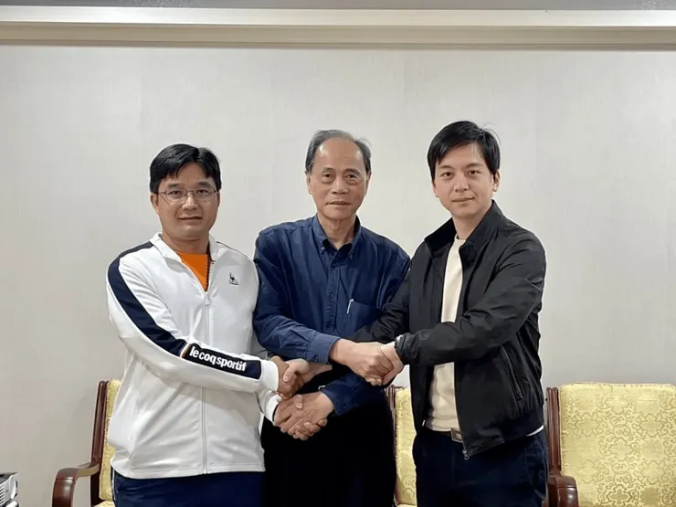 陳文吉(左)、牛煦庭(右)參加黨內初選，爭取代表國民黨角逐桃園第一選區立委。圖：翻攝自臉書