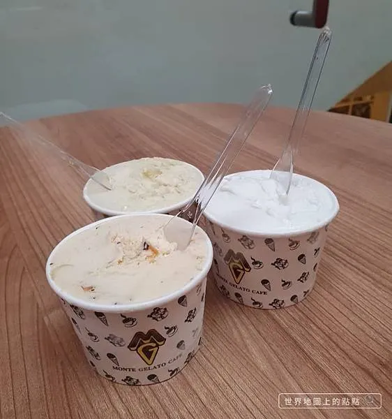 Monte Gelato Cafe 的榴槤、椰子及花生脆片冰淇淋