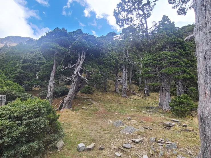 從翠池山屋離開