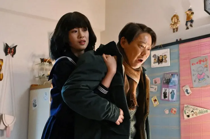 極度不妥! | 評價 7.6/10 | awwrated