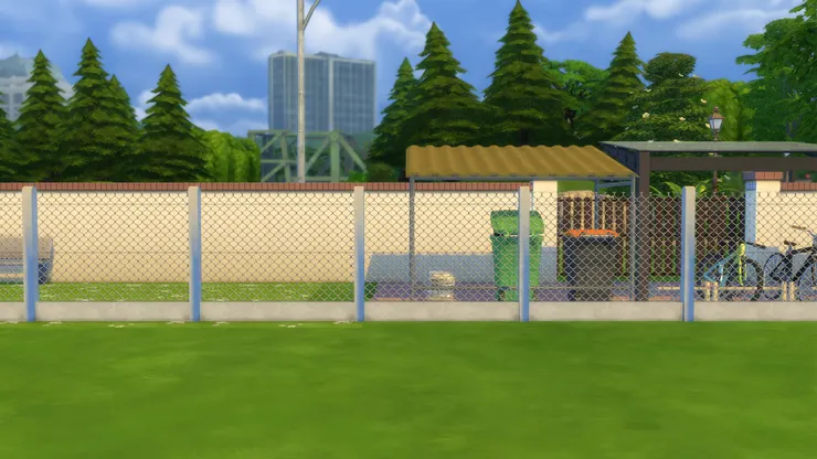 這邊是校園最遠的角落。