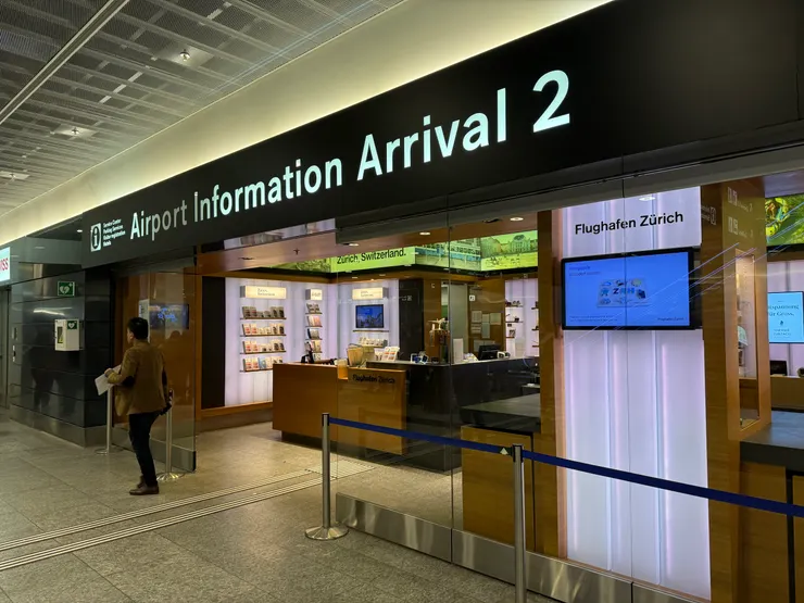 於遊客中心提供登機證可取得WIFI密碼