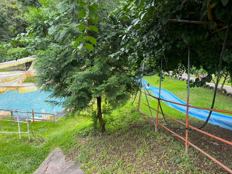 戲水池+滑草道(只限小朋友玩哦)