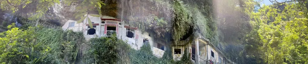 曹文的多元癡心宇宙的沙龍