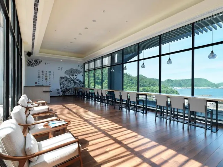 清晨看日出的卻書閣