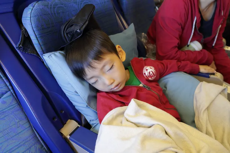 飛機上睡得很沉的子祐~這趟回程搭的是下午的班機。