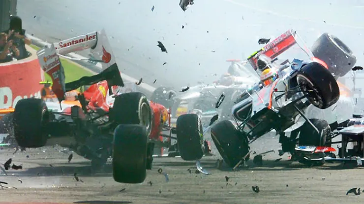 2012年比利時大獎賽起步第一彎就變成戰場