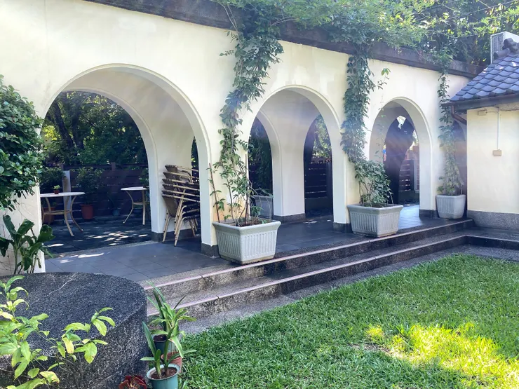 文山公民會館，拱圈迴廊