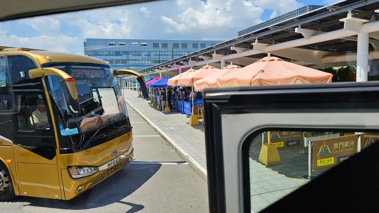 這是澳門銀河酒店的免費穿梭巴士!