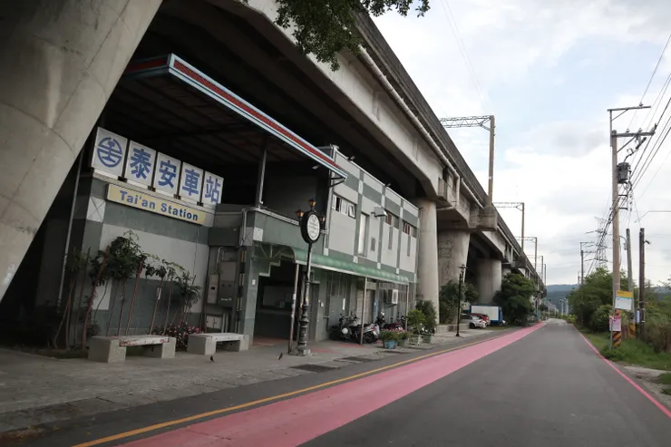 泰安新站站房外觀