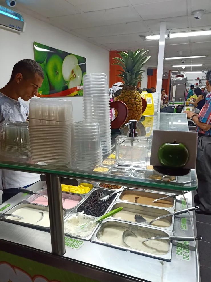 水果沙拉自助吧