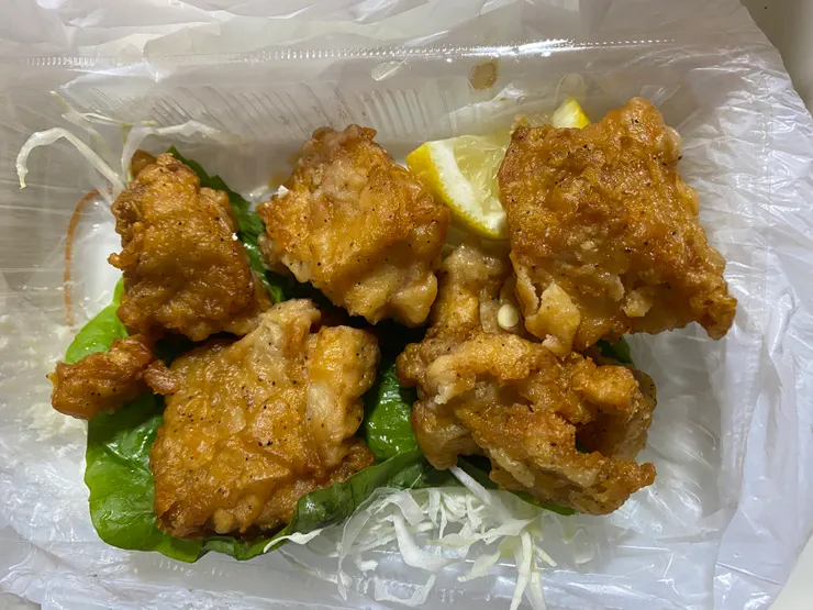 價格實惠的唐揚雞，很適合搭點小酒