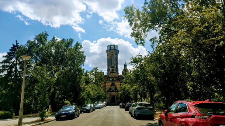 宿舍附近的盧卡斯教堂Lukaskirche，昨天早上敲了兩次鐘