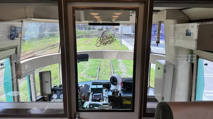 最後一節車廂,朝後的觀景窗