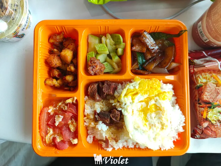 西藏 青藏列車便當