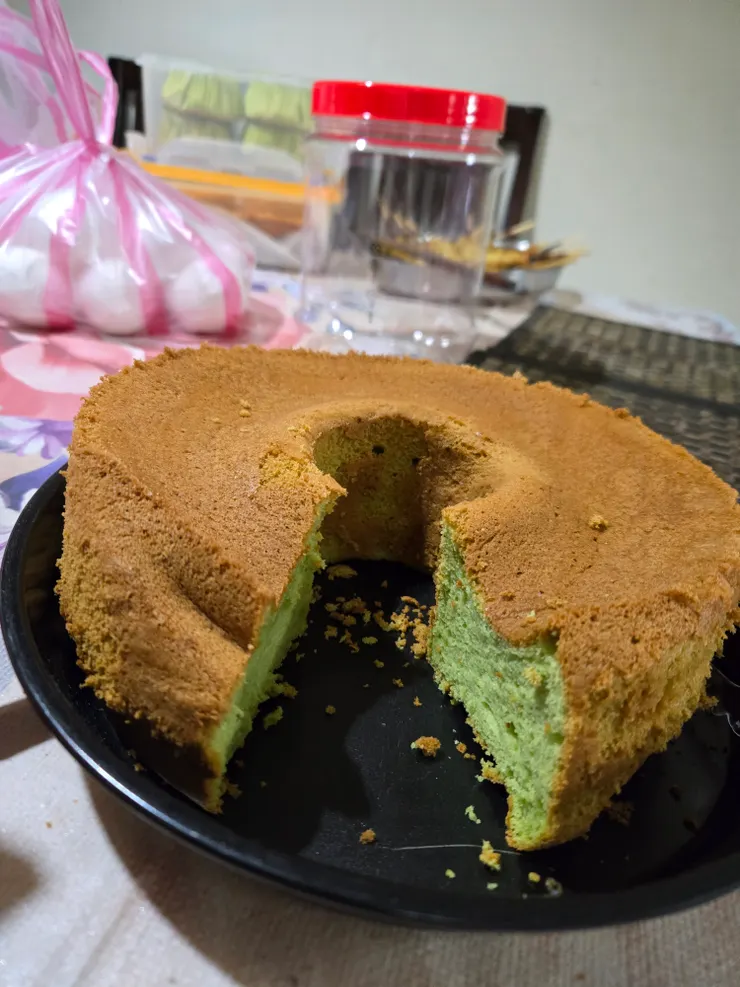 我是用戚風蛋糕的比例去做的