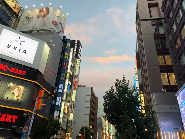 似乎是因為天空，小雷才拍的這張～