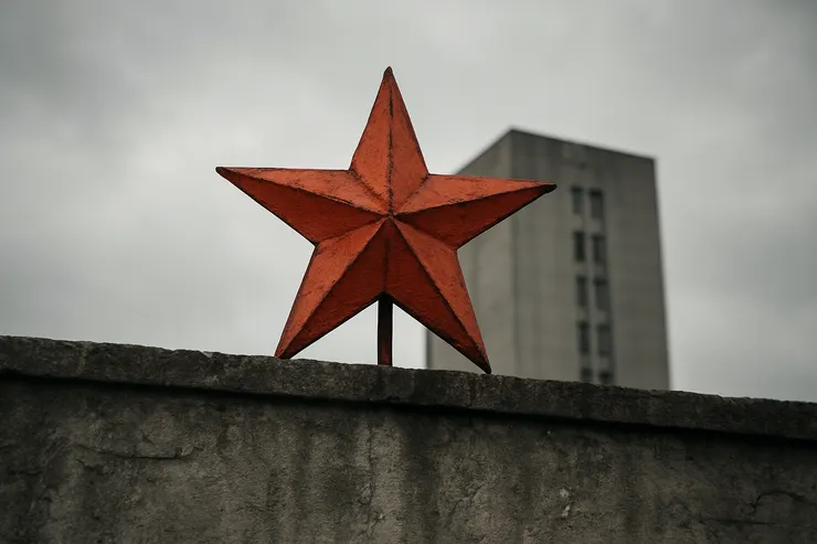 揭開烏托邦的幻滅：為什麼絕對的善，會通往絕對的惡？