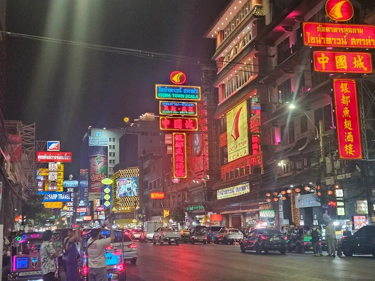 我有點後悔沒去拍金飾店