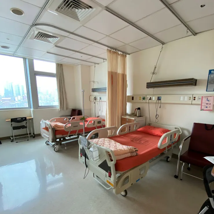 臺北醫學大學附設醫院 雙人病房