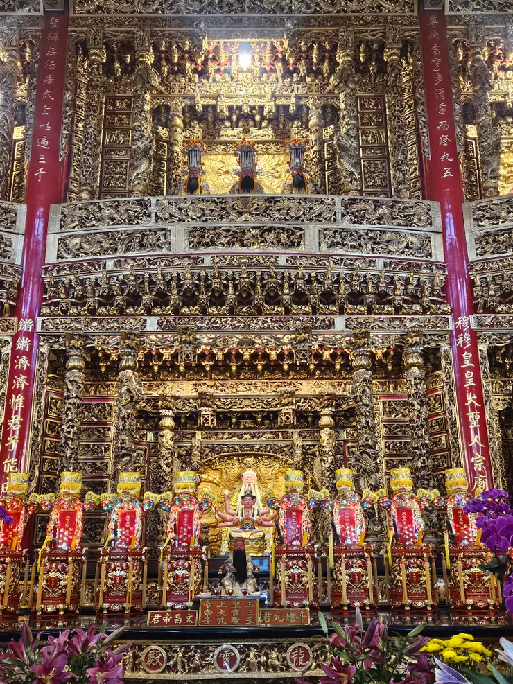 高雄五甲龍成宮龍霄殿