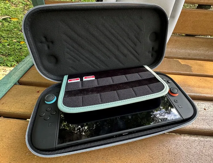 tomtoc Switch 2 軍規收納包