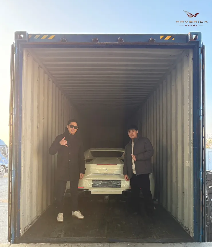 韓規法拉利488外匯車裝櫃出口