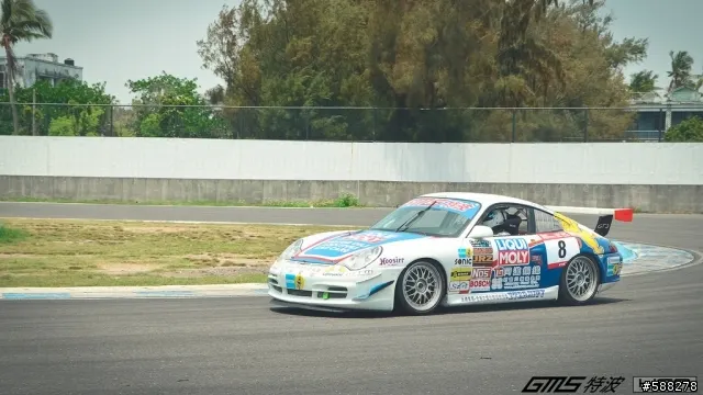 Hank賽車日記2 – 與GMS特波車隊征戰大鵬灣