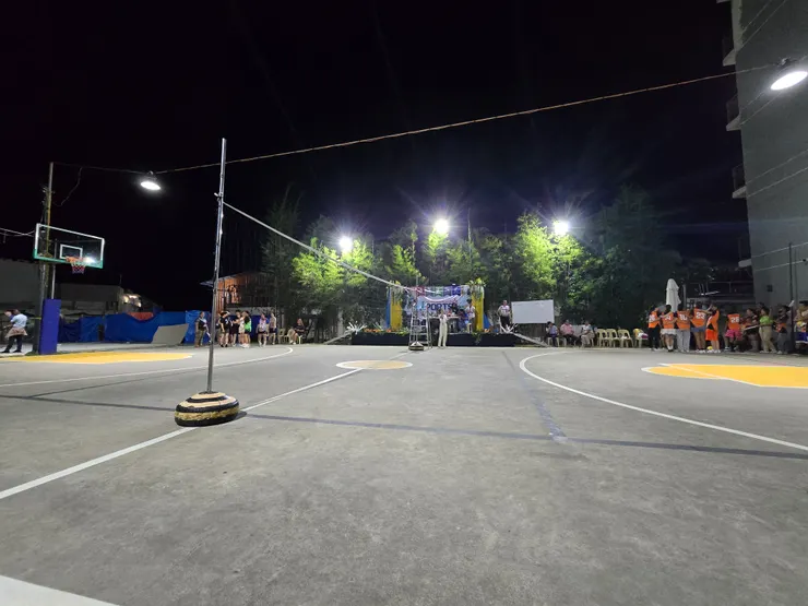 這是運動會排球比賽