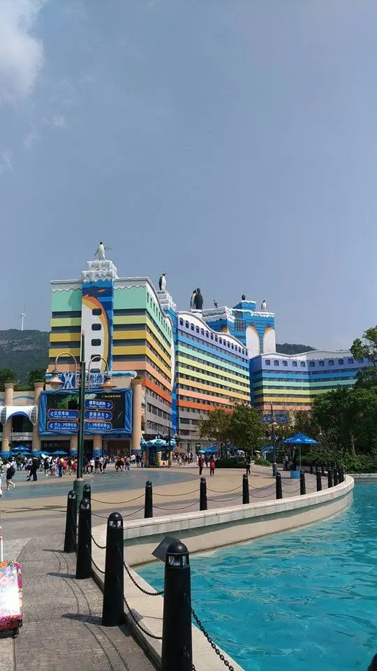 企鵝酒店🏨偏偏我們選了假期來