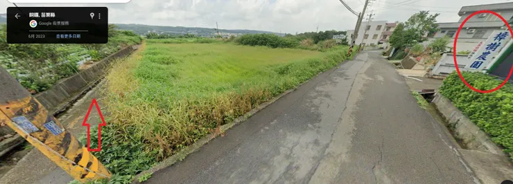 來源 Google 街景,從紅色箭頭進去