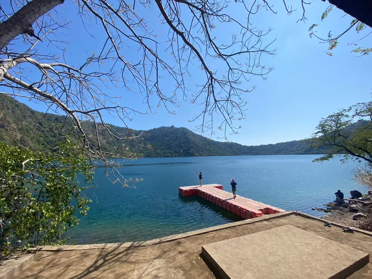 探訪蝙蝠棲息地—卡隆島