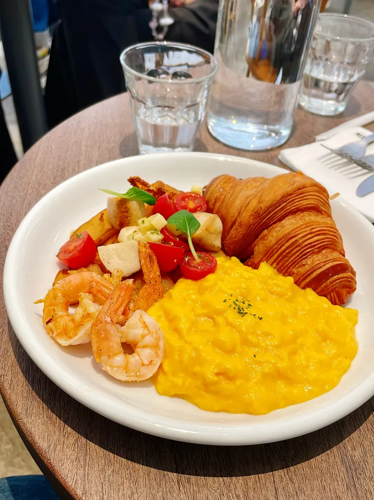 因為待業，悠閒的出門吃個早午餐吧～